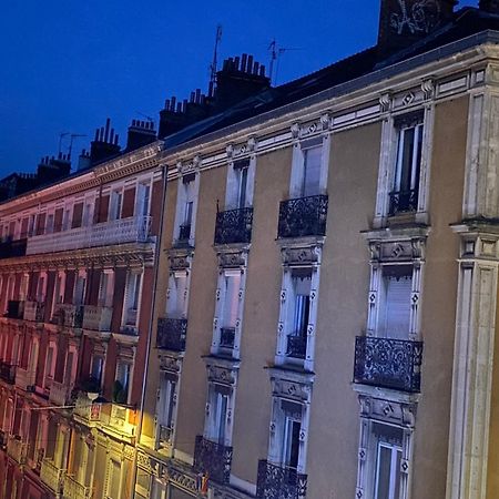 Le Condorcet. Charme Et Confort A Championnet Grenoble Exteriör bild